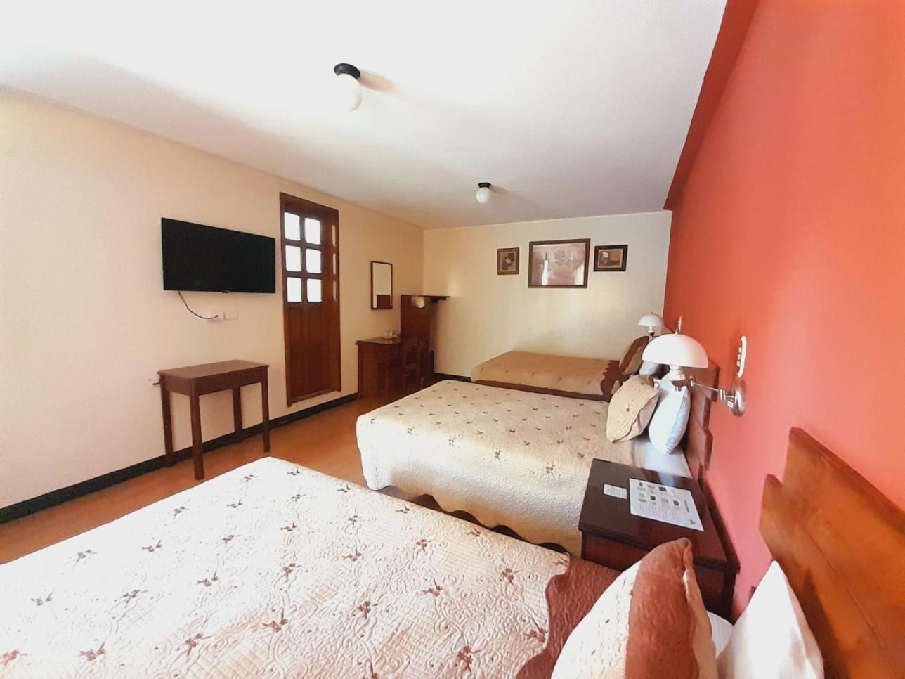Hotel Y Restaurante Villa Esmeralda Quetzaltenango Eksteriør bilde