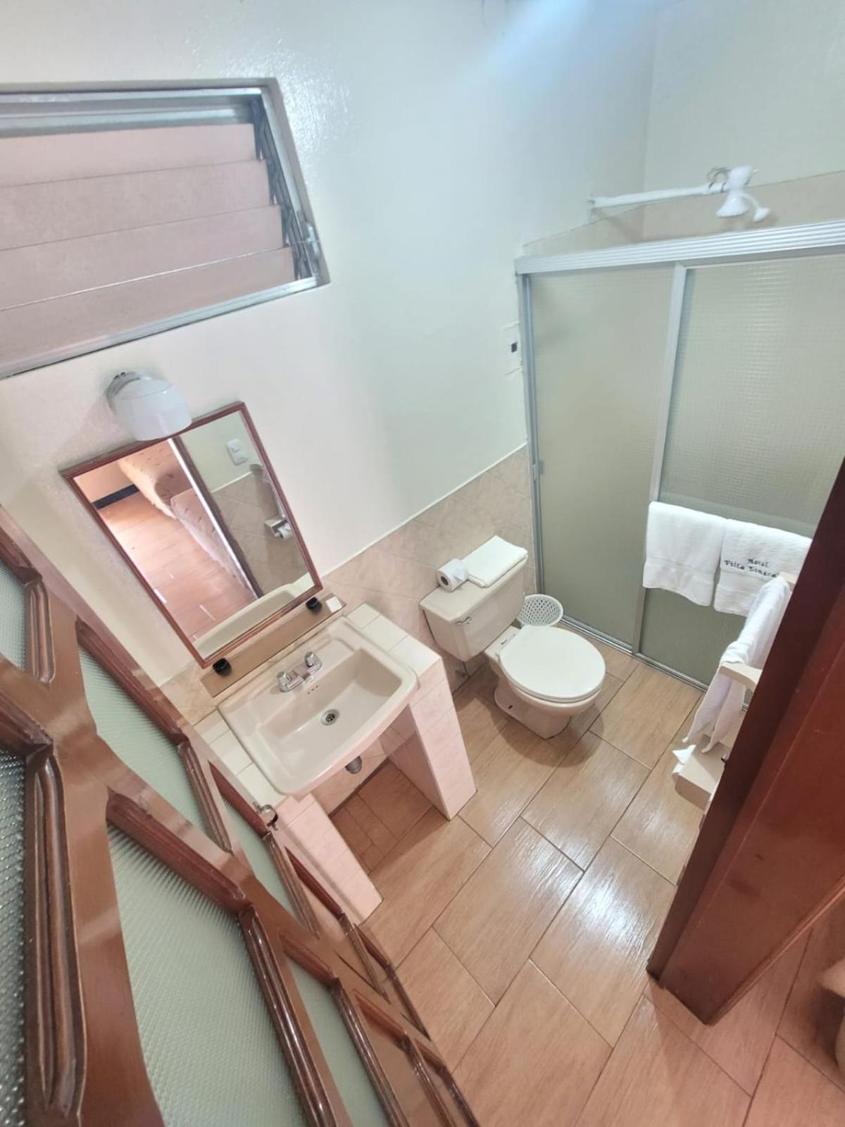 Hotel Y Restaurante Villa Esmeralda Quetzaltenango Eksteriør bilde