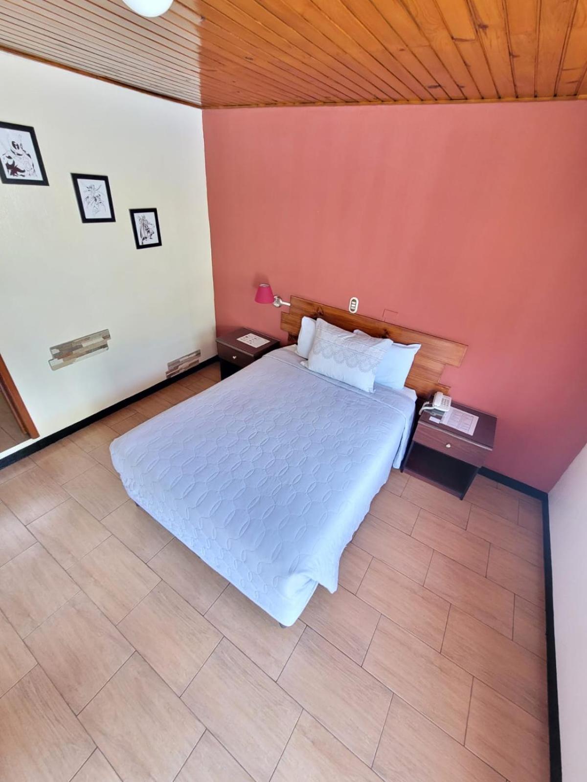 Hotel Y Restaurante Villa Esmeralda Quetzaltenango Eksteriør bilde